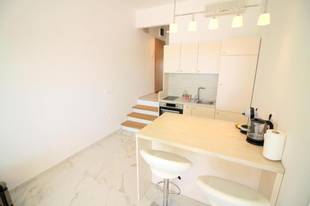 Apartment M&m